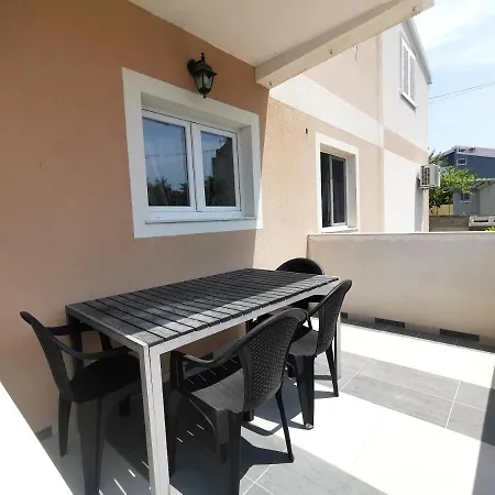 Ema Apartamento Vodice