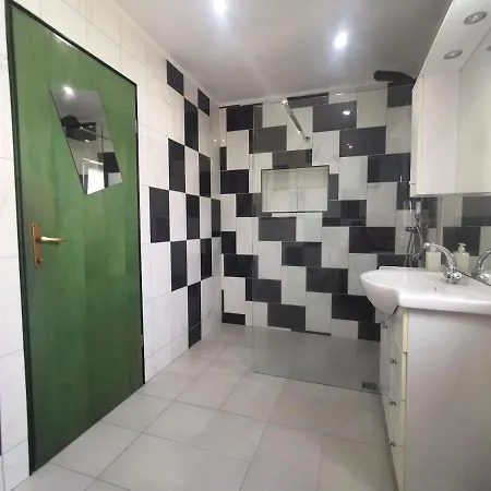 Apartamento Ema *