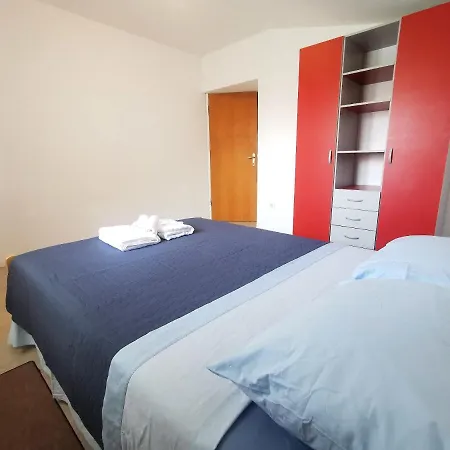 Ema Apartment